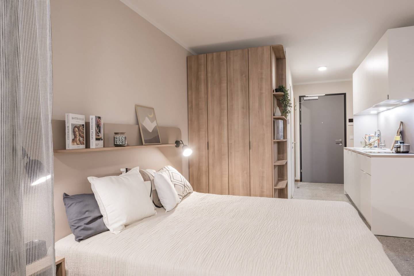Pauschalmiete I JONN-Y möbliertes Apartment mit Balkon, inkl. Gym, Sauna, Dachterrasse, Community Area, Internet etc.! 7 Min. zum Stephansplatz!