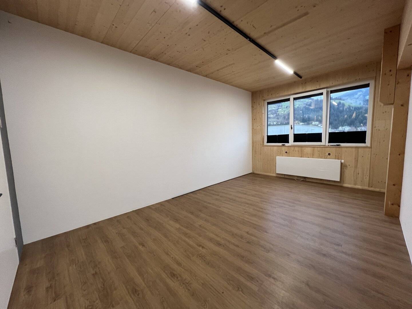 Office spaces for rent - Business Park Terfens