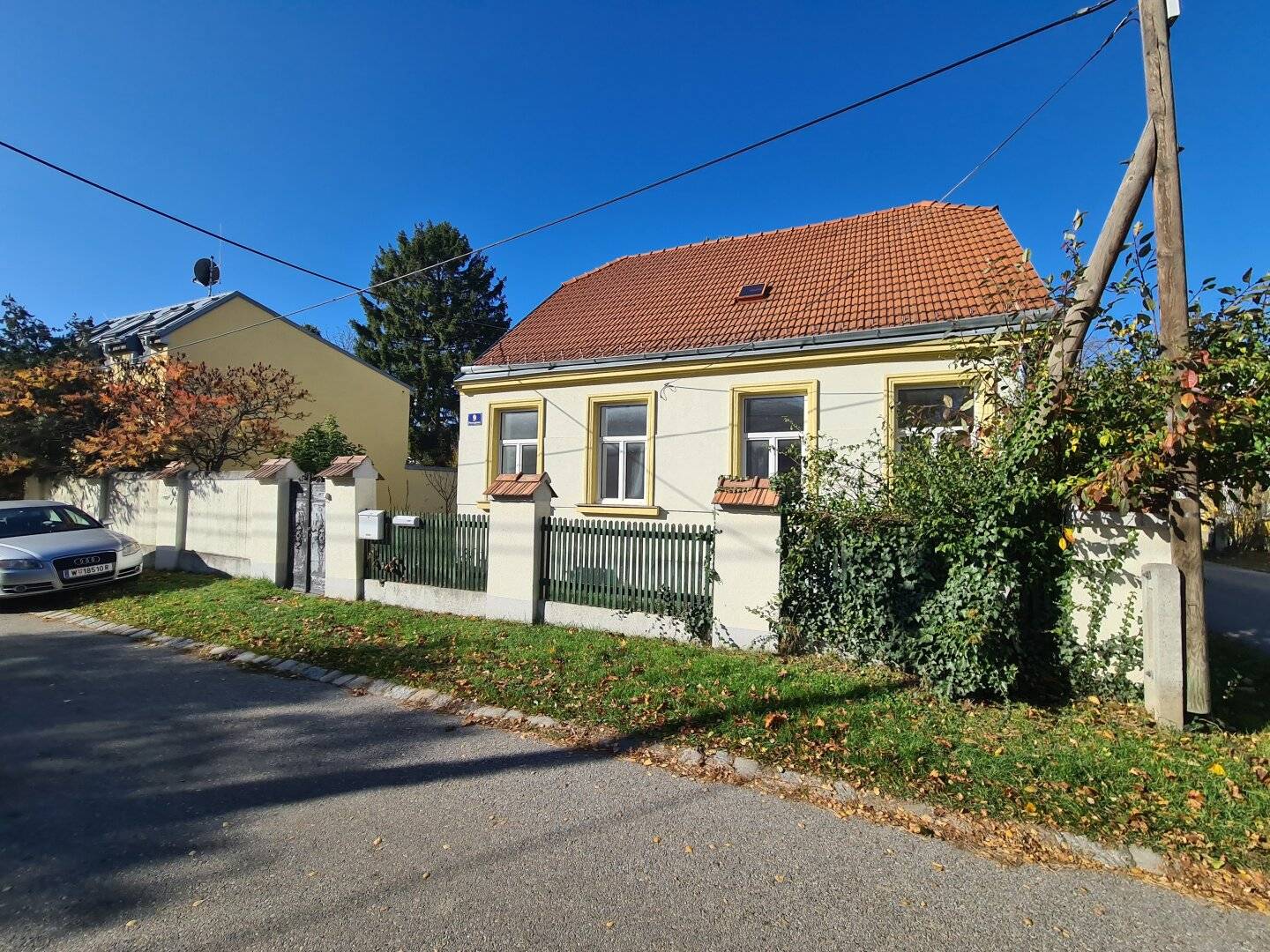 Sonniges Eckgrundstück | Bahnhof Süßenbrunn | Altbestand