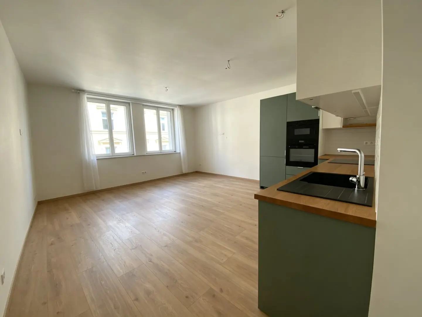 Helle 4-Zimmer Wohnung mit Balkon in 1050 Wien – 75,9m², gepflegt, Top Preis!