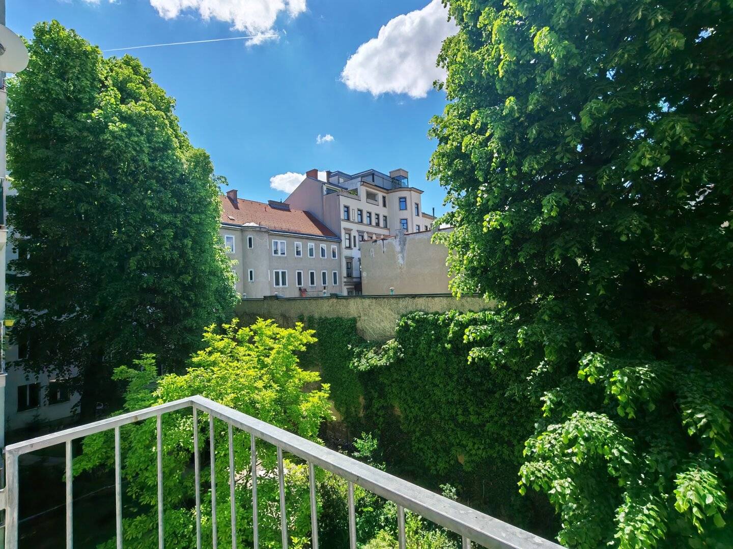 Helle 4-Zimmer Wohnung mit Balkon in 1050 Wien – 75,9m², gepflegt, Top Preis!
