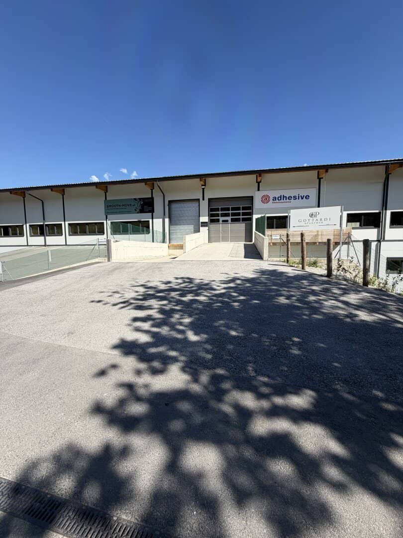 Moderne 910m² freitragende Industriehalle in Terfens,  top Ausstattung