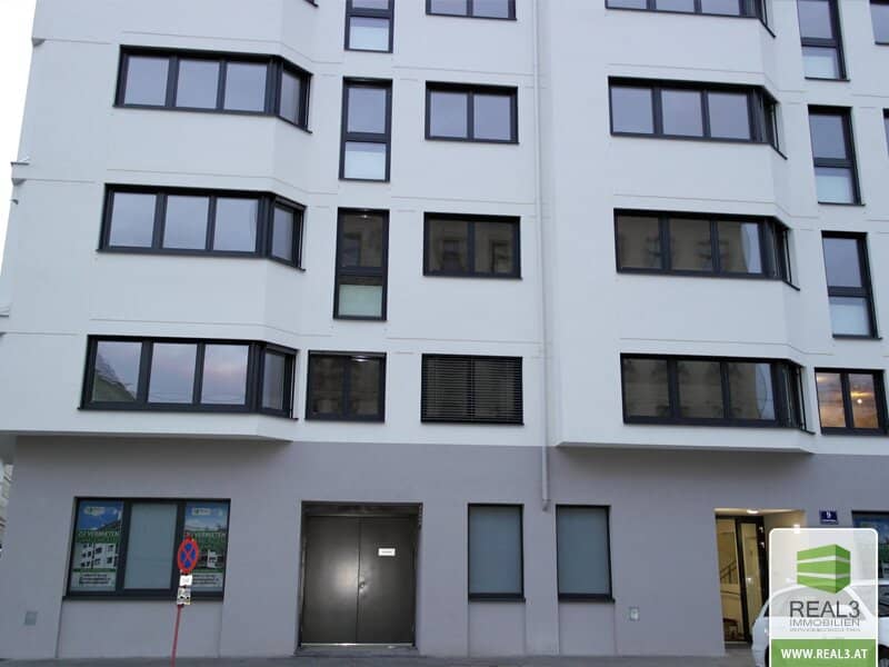 Garagenplätze | barrierefrei | Albrechtskreithgasse/ Wurlitzergasse