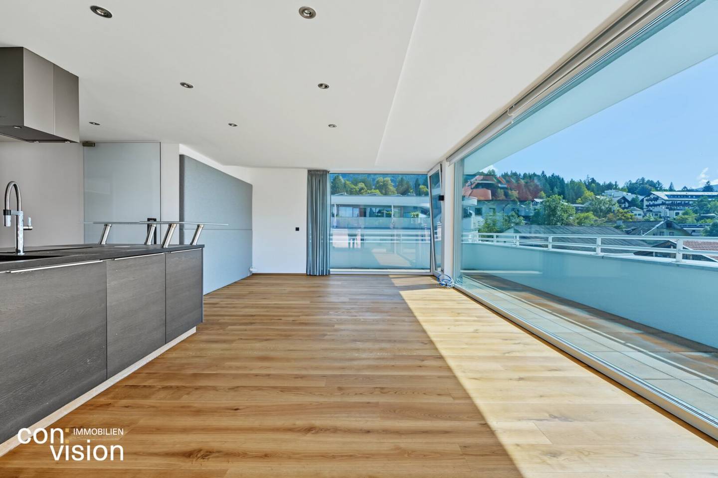 Penthouse mit 87 m² Dachterrasse und Bergblick in Igls