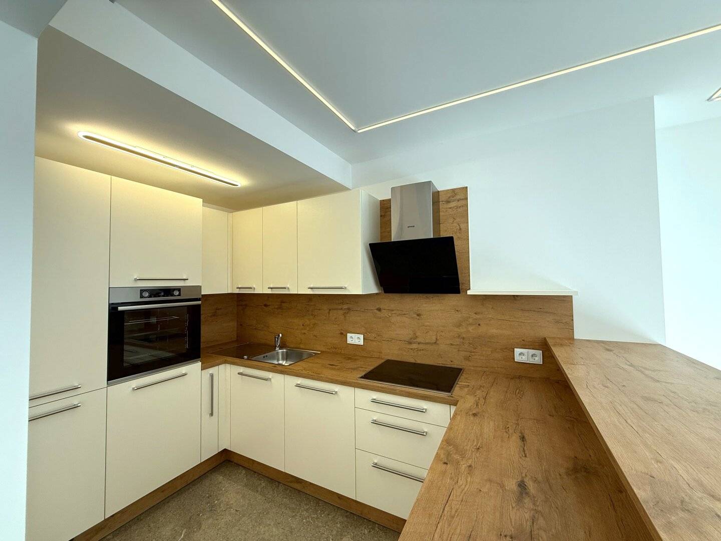 Exklusiver Erstbezug: Traumhafte Seewohnung am Ossiacher See