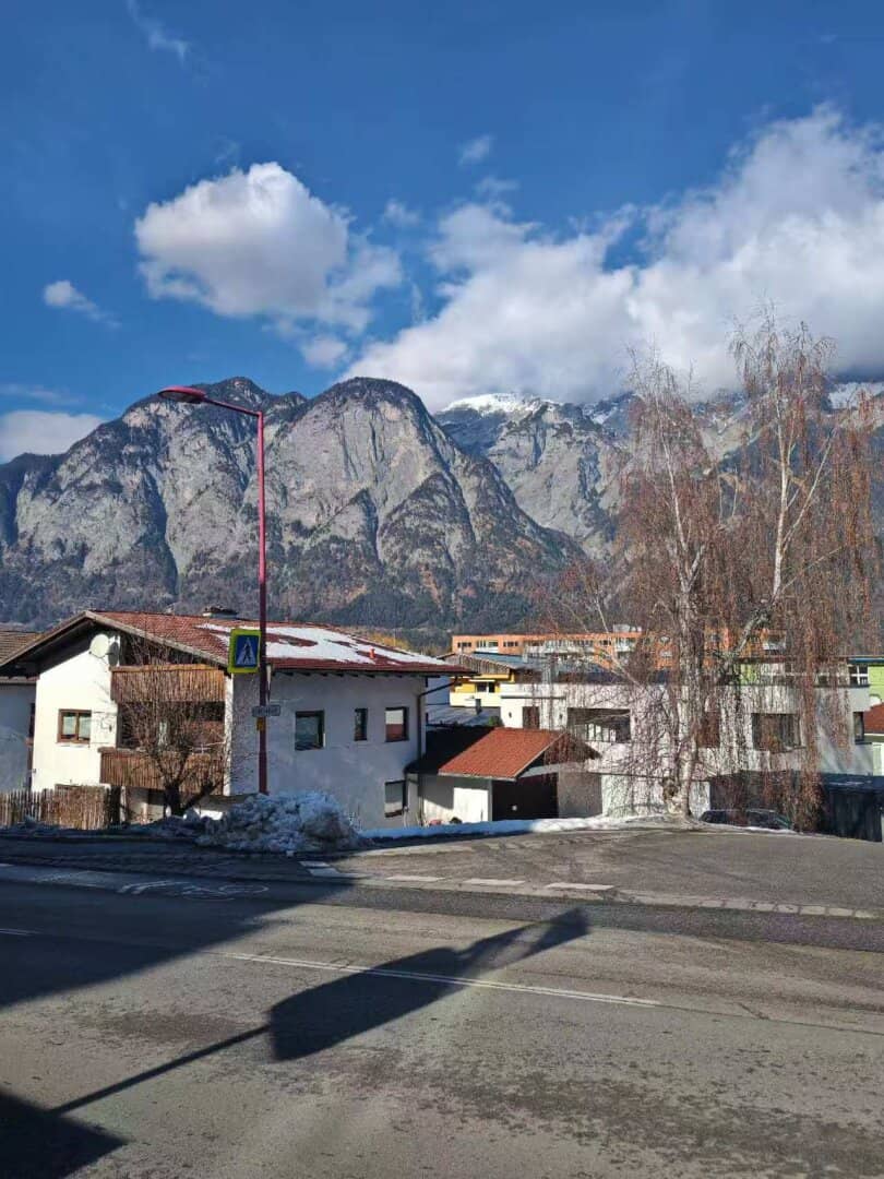 4-Zimmer-Wohnung mit Loggia in Völs – gepflegt und 71 m² groß, nur 377.000 €!