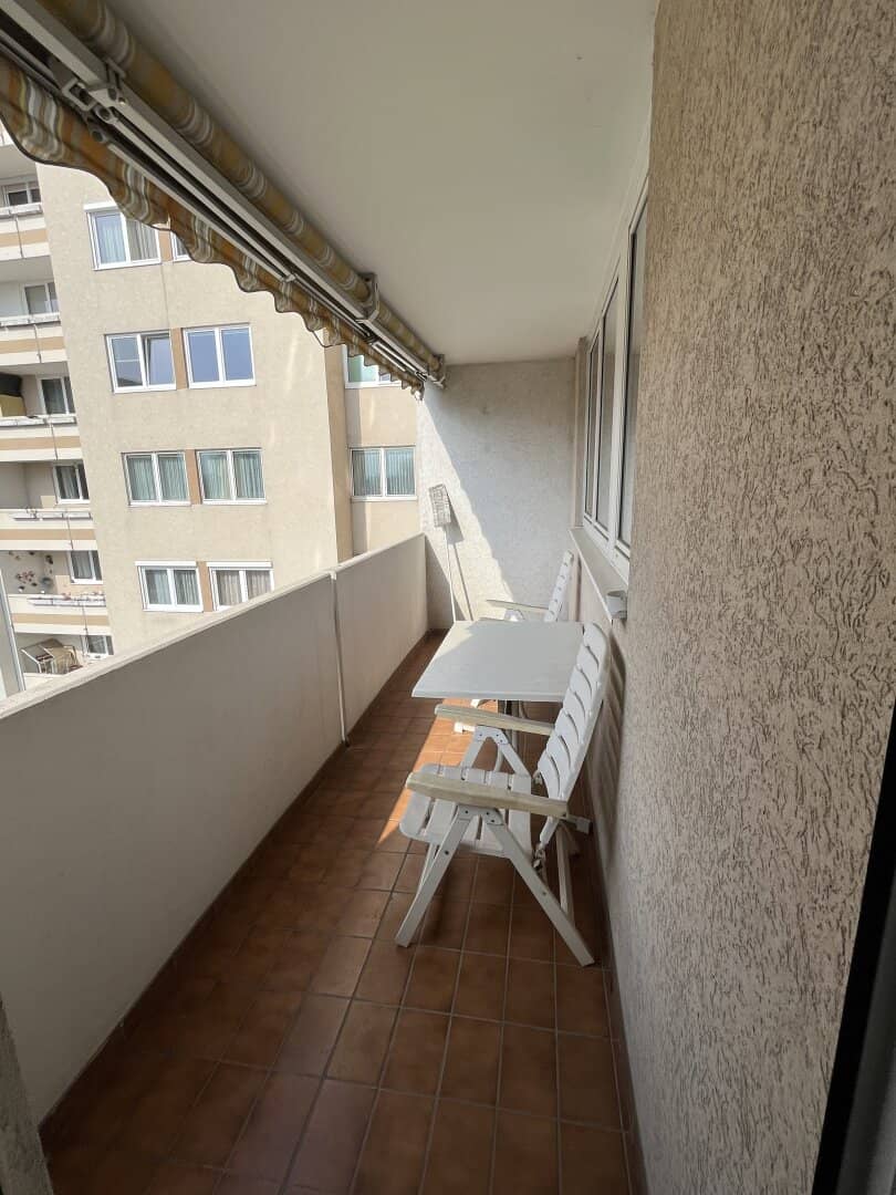 Modern 3-room apartment with distant view, southwest balcony and lift in Wiener Neustadt