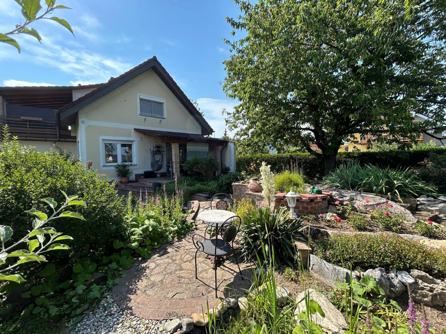 Eine besondere Liegenschaft für Gartenliebhaber!