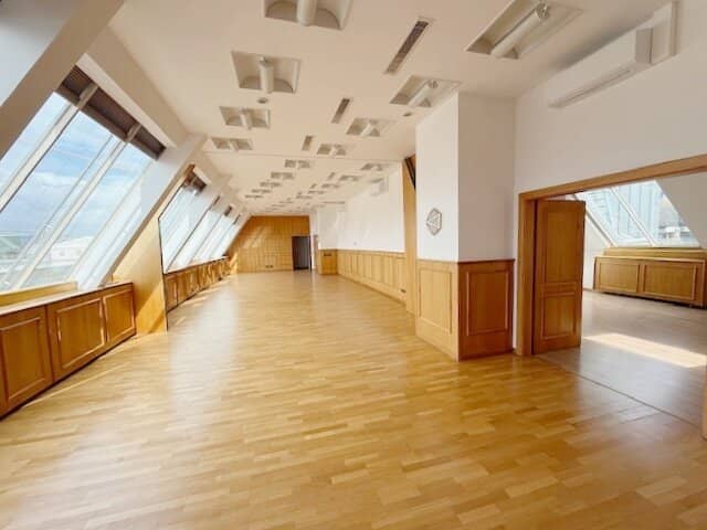 Büroräumlichkeiten Nähe Rathaus/Schottentor! Unbefristet!