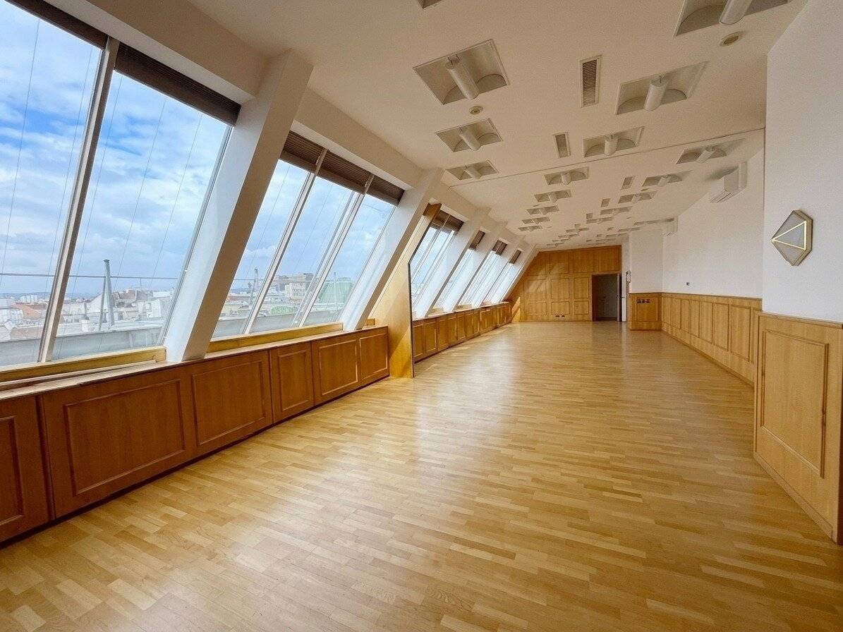 Büroräumlichkeiten Nähe Rathaus/Schottentor! Unbefristet!