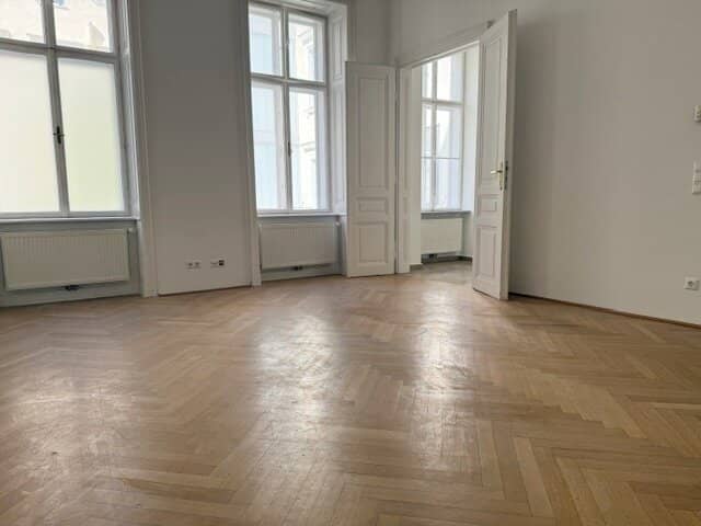 Büroräumlichkeiten Nähe Westbahnhof - ruhig im Innenhof gelegen