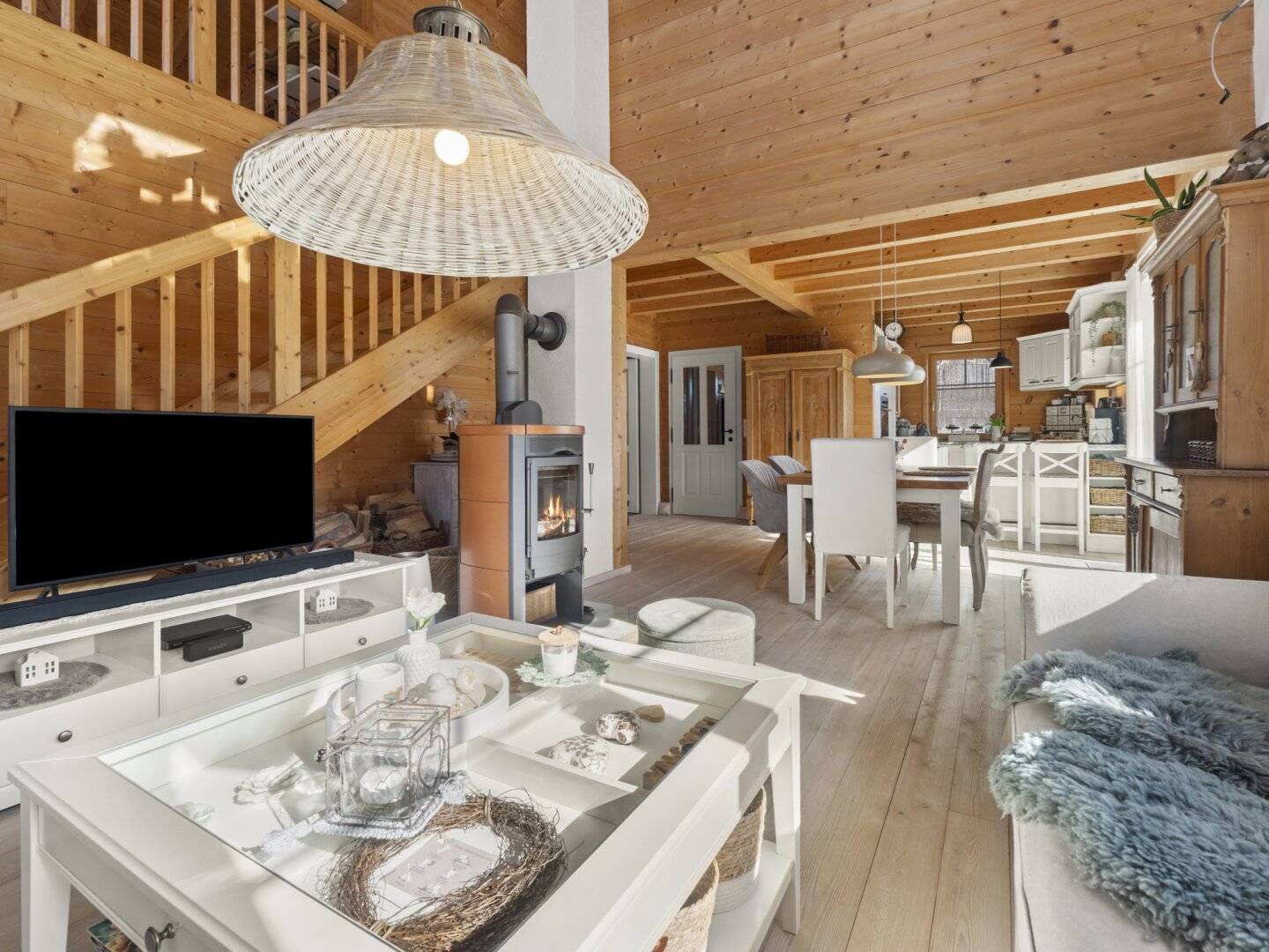 Wohnen wie im Urlaub: Schwedenhaus mit Pool, Galerie und großem Garten nahe Klagenfurt