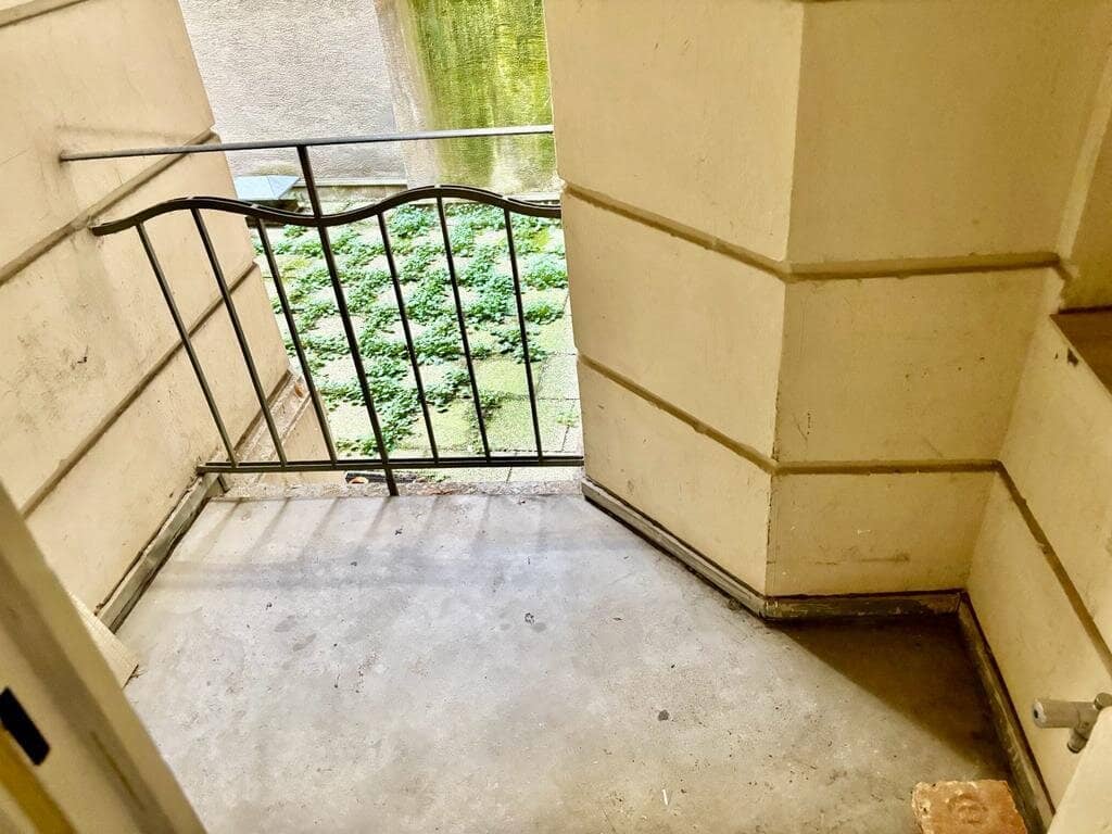 UNBEFRISTETE RARITÄT : Neu sanierte herrschaftliche Wohnung in der Piaristengasse