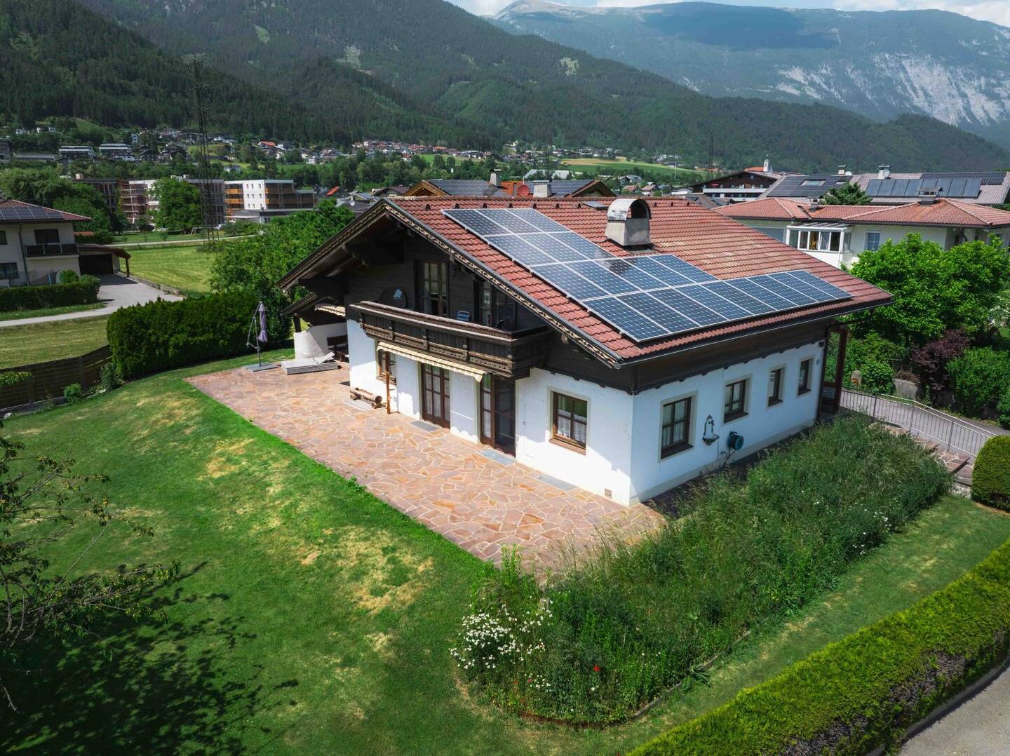 Einfamilienhaus mit großem Grundstück, herrlicher Aussicht & viel Potenzial in Vomp