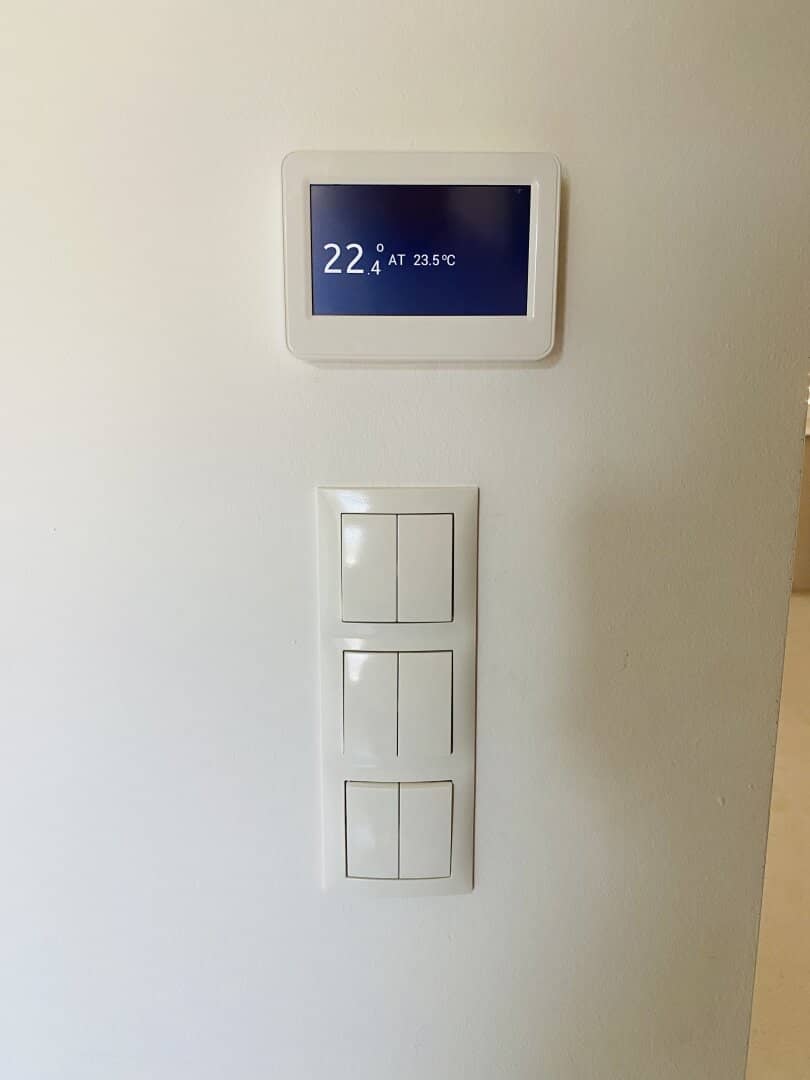 HERRLICHE Neubauwohnung mit 2 Zimmern, Balkon und Garage mitten im Zentrum