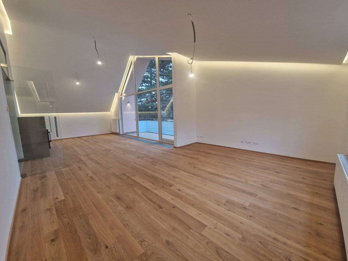 PÖTZLEINSDORFER PARK - NEU SANIERT - LOFTARTIGE ARCHITEKTENWOHNUNG - TRAUMHAFTE LAGE - GRÜNBLICK - 4 ZIMMER + grosser BALKON