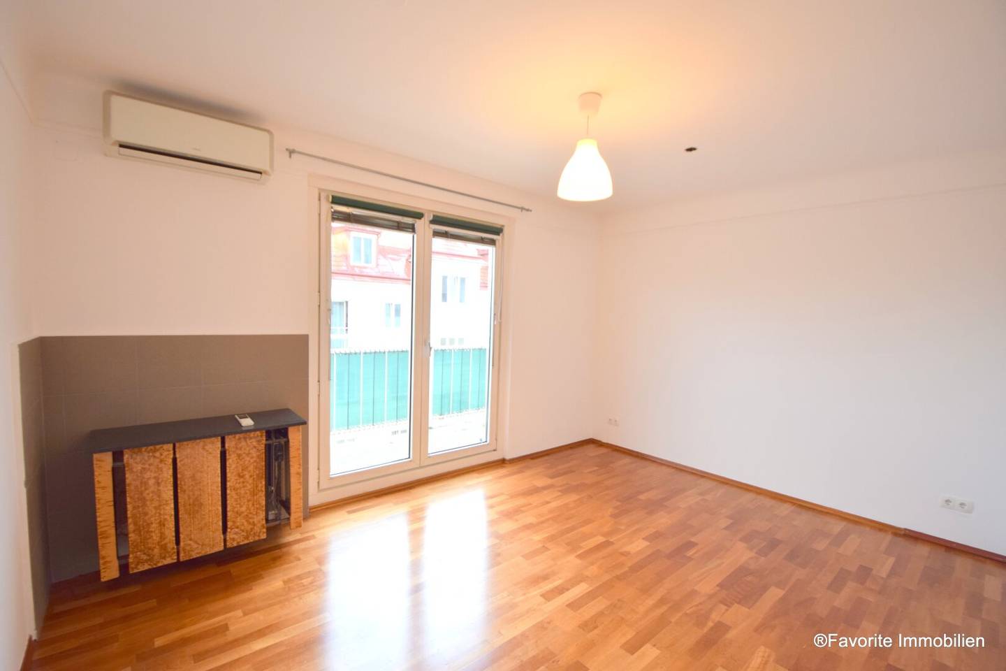 Charmante 2-Zimmer Wohnung - in Hauptbahnhofnähe - mit Terrasse in 1100 Wien – Top Preis € 219.000!
