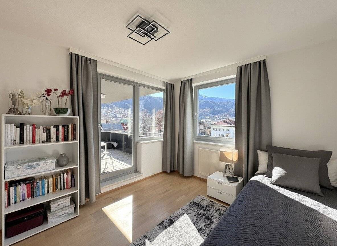 Lichtdurchflutete 4-Zimmer-Eckwohnung mit Südwestbalkon & Bergblick