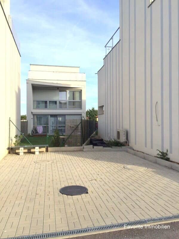 Leopoldsdorf bei Wien - Einfamilienhaus mit viel Platz, 5 Zimmer, Garten, Poolanschluss, 4 Parkplätze!