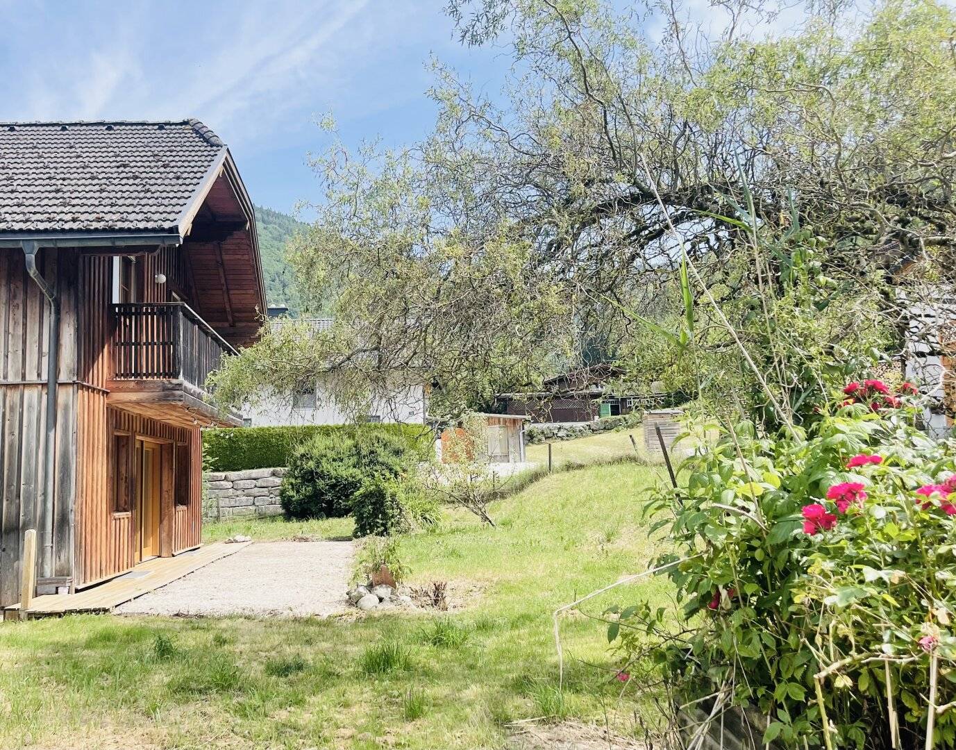 Ruheoase - Einfamilienhaus in Bad Ischl - idyllische Grünlage - großer Garten
