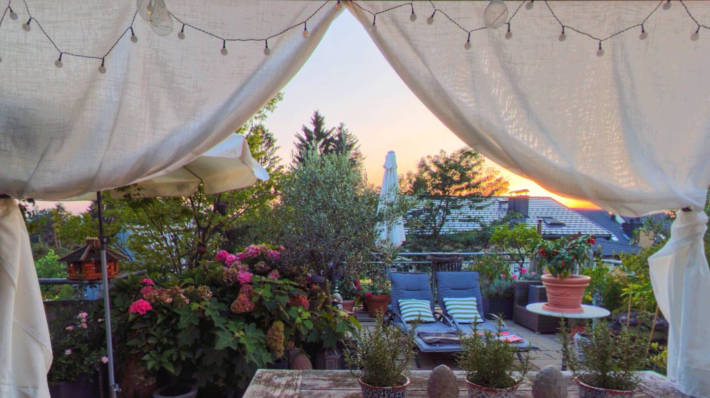 Schöne Penthousewohnung mit Süd-West Terrasse in unmittelbarer Innenstadtnähe/Ruhelage