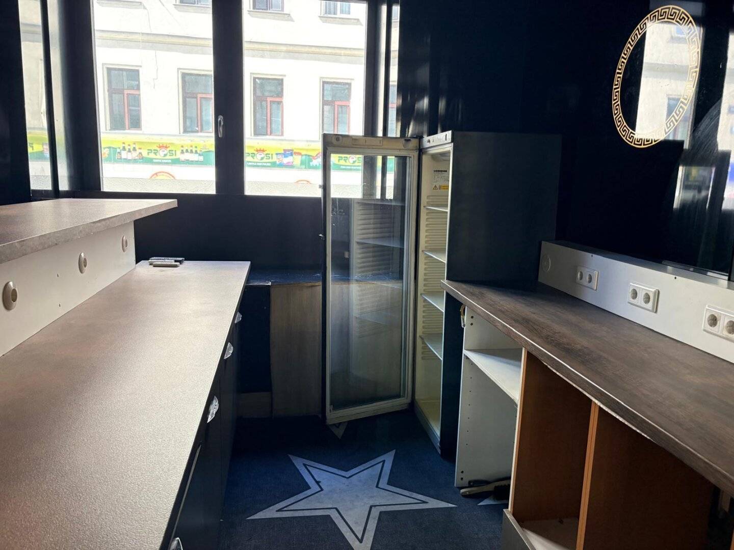 großzügiges Lokal/Büro/Ordinations direkt am Neubaugürtel - nähe Urban Loritz Platz gelegen!