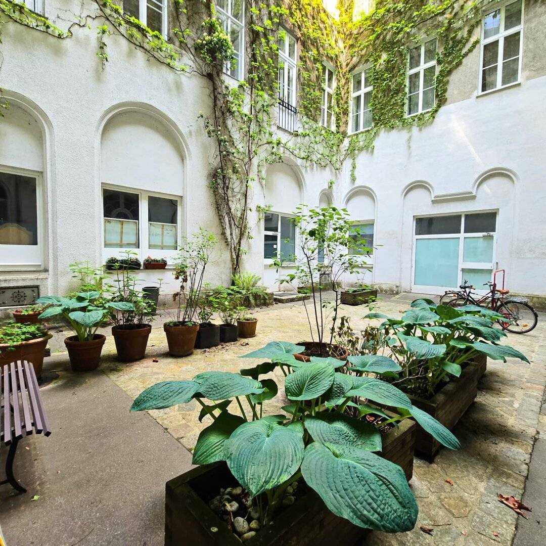 Hofruhelage Top Büro/Praxis 125m² in wunderschönem Ringstraßengebäude