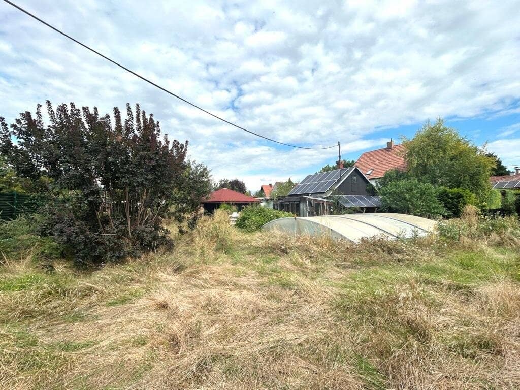 Grundstück in unmittelbarer Nähe der Wiener Stadtgrenze mit Abbruchobjek