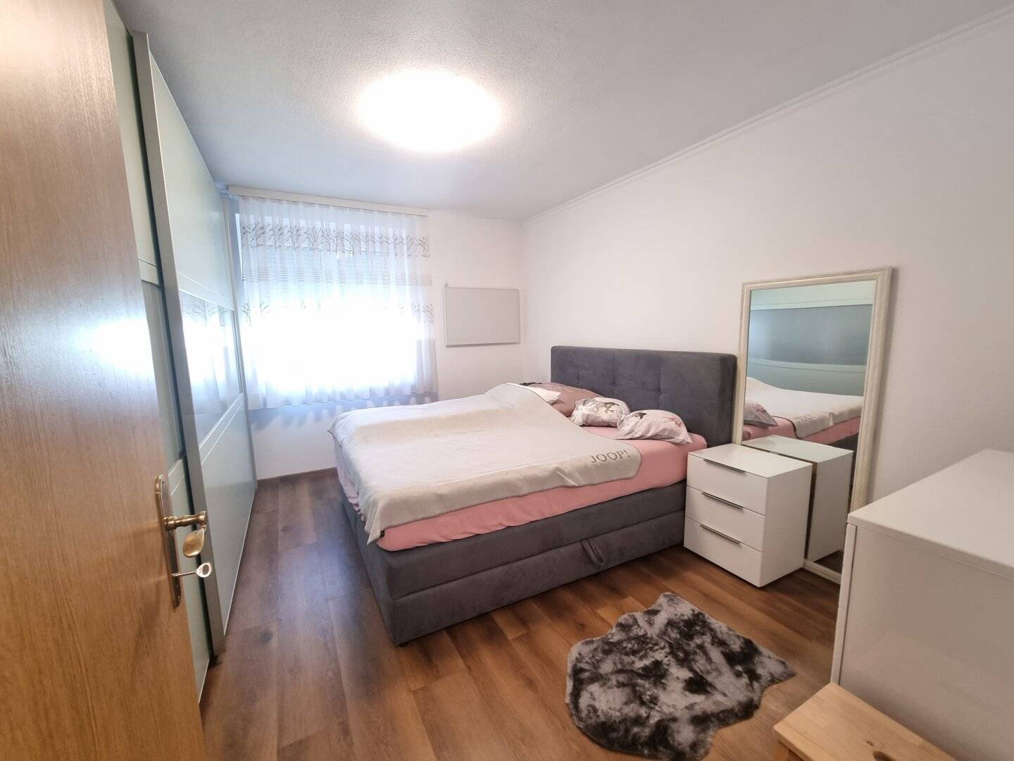 Gemütliche 3-Zimmer Wohnung mit Balkon und 2 Parkplätzen in Bergheim