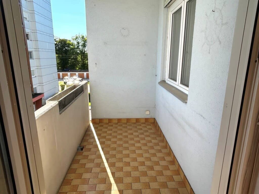 3-Zimmer Wohnung mit Loggia und Garage