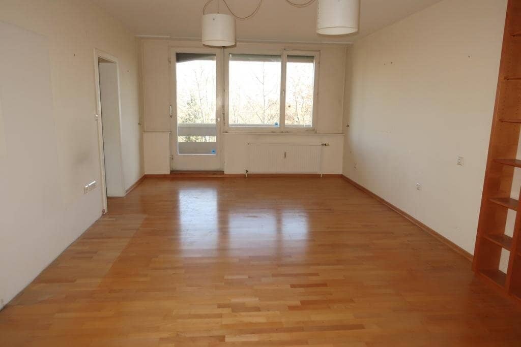 3-Zimmer Wohnung im 2. Liftstock mit KFZ-Garagenstellplatz