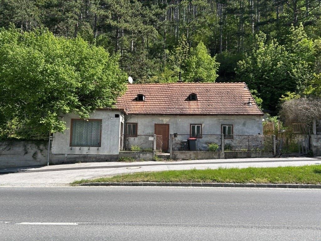 Grundstück mit Abbruchobjekt in Fahrafeld