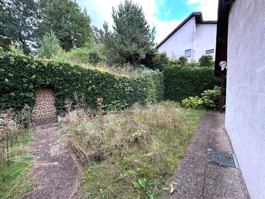 Wohnhaus mit 868m² Grund