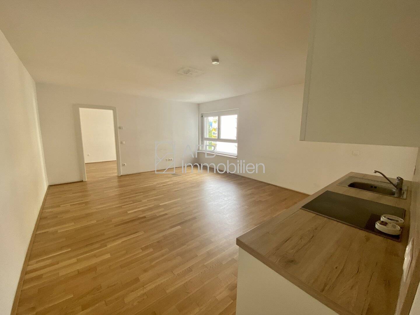 2 Monate mietfrei! 2 Zimmer Genossenschaftswohnung mit großer Loggia
