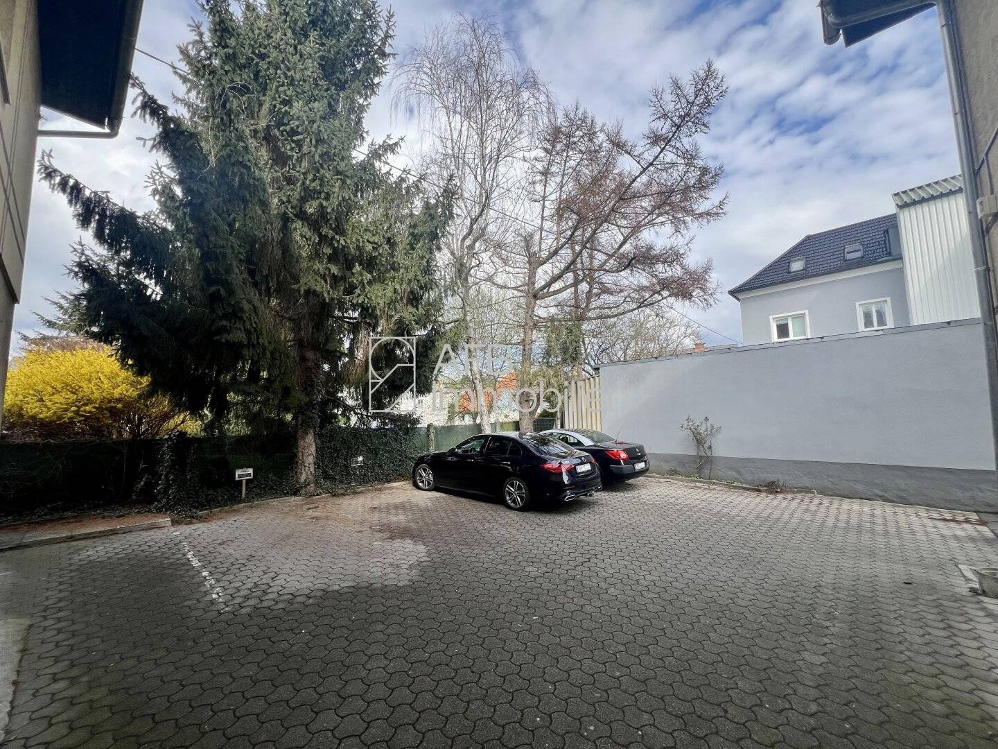 Büro/Betriebsstätte mit Lager/Magazin für Kleinunternehmen Nähe Autobahnauffahrt Graz-Webling