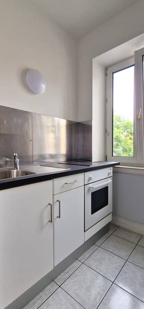 Sonnige 2-Zimmer-Wohnung mit großer Terrasse in attraktiver Lage – 60m², Miete €1.085,-