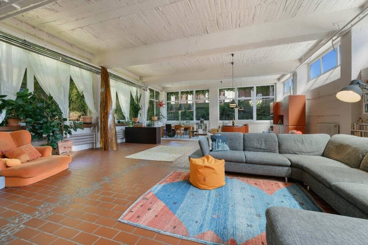 New York trifft Alte Donau – Designerloft mit Garten & Pool