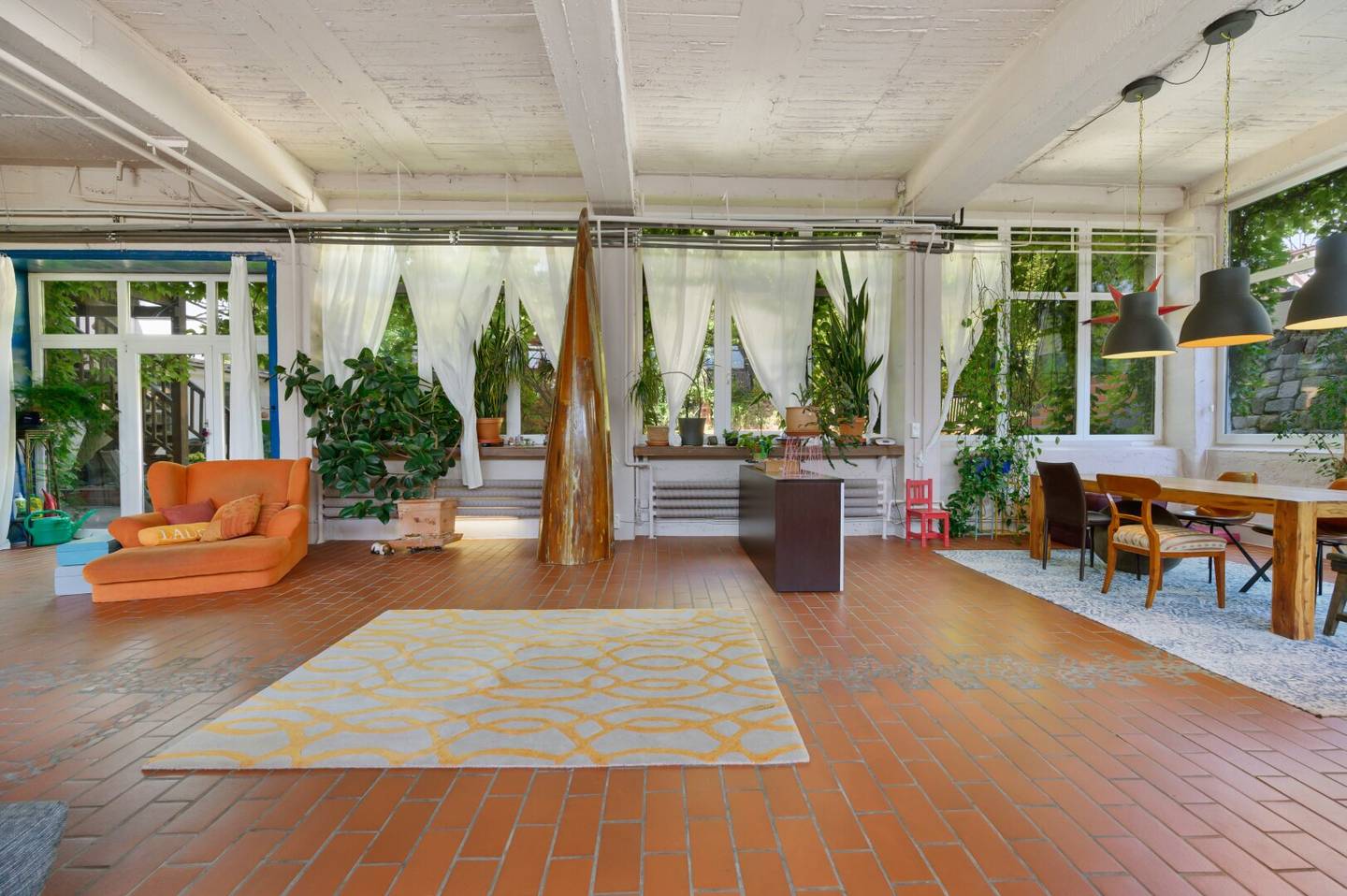 New York trifft Alte Donau – Designerloft mit Garten & Pool