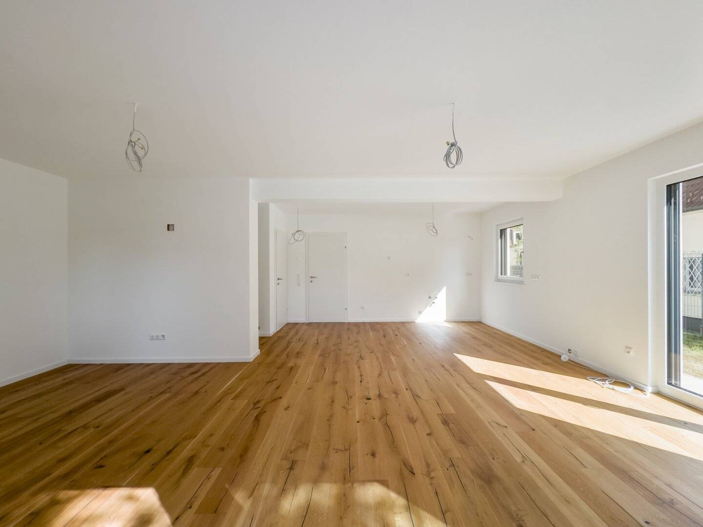 Stadtadresse. Gartentür. Zuhause. - Freistehendes Einfamilienhaus mit 166m2 Nutzfläche