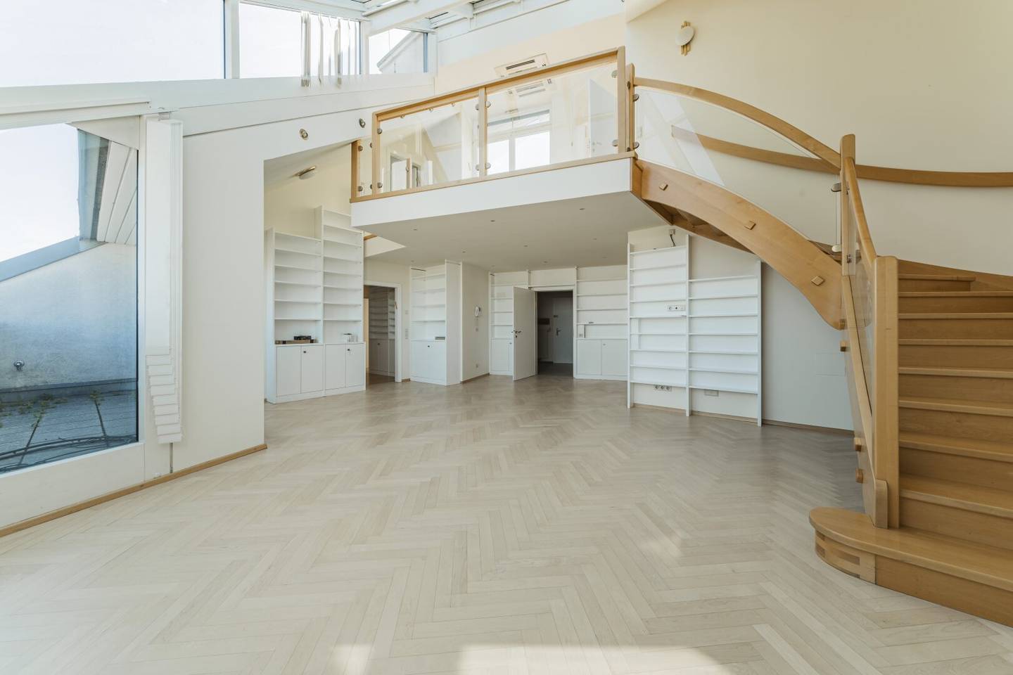 Exklusives Luxus Penthouse mit 296m², 10 Zimmer, 5 Terrassen im 3. Bezirk Wien zu mieten!