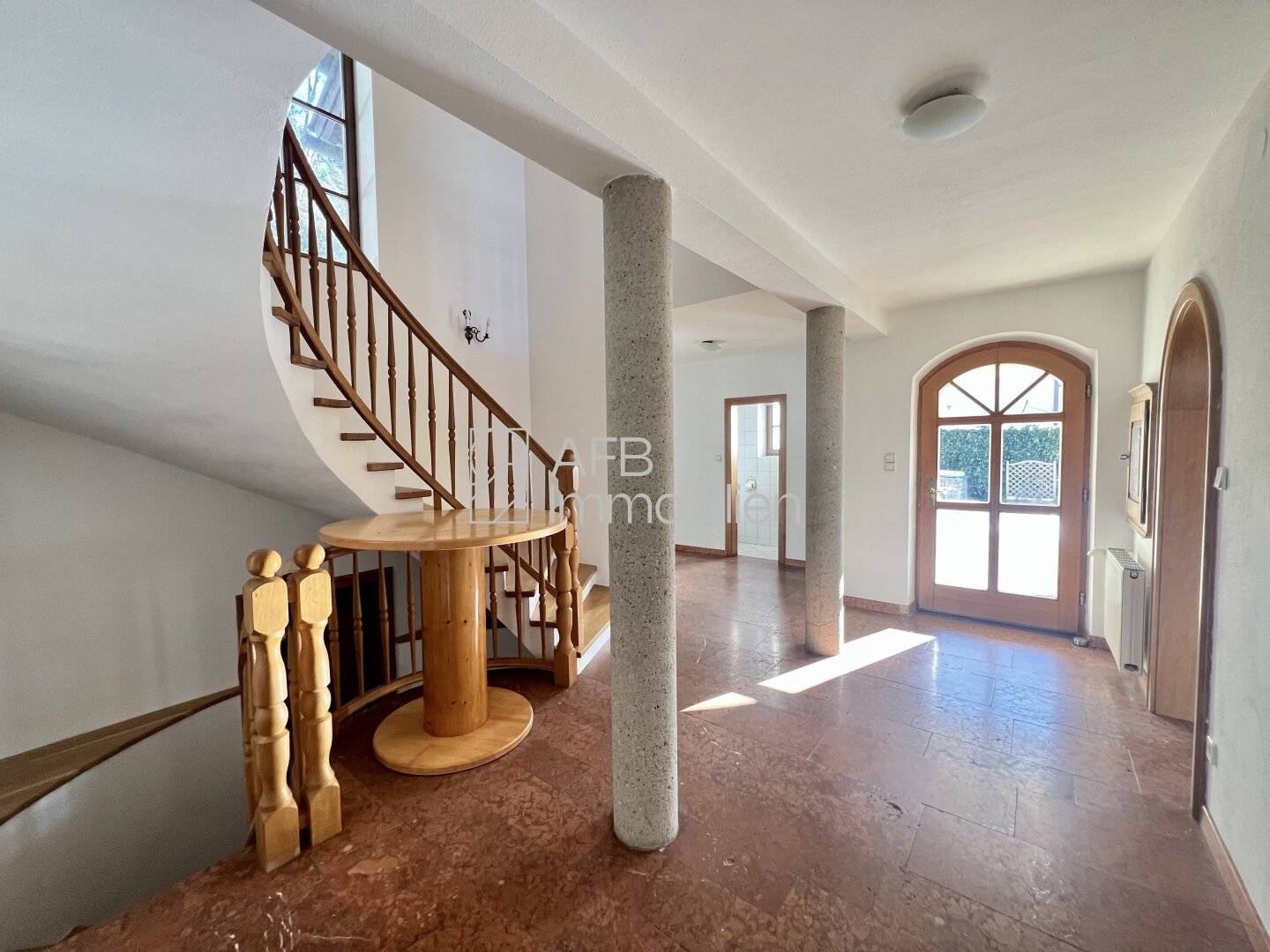Wunderbare Villa in St. Peter – exklusives Wohnen mit unverbaubarer Fernsicht