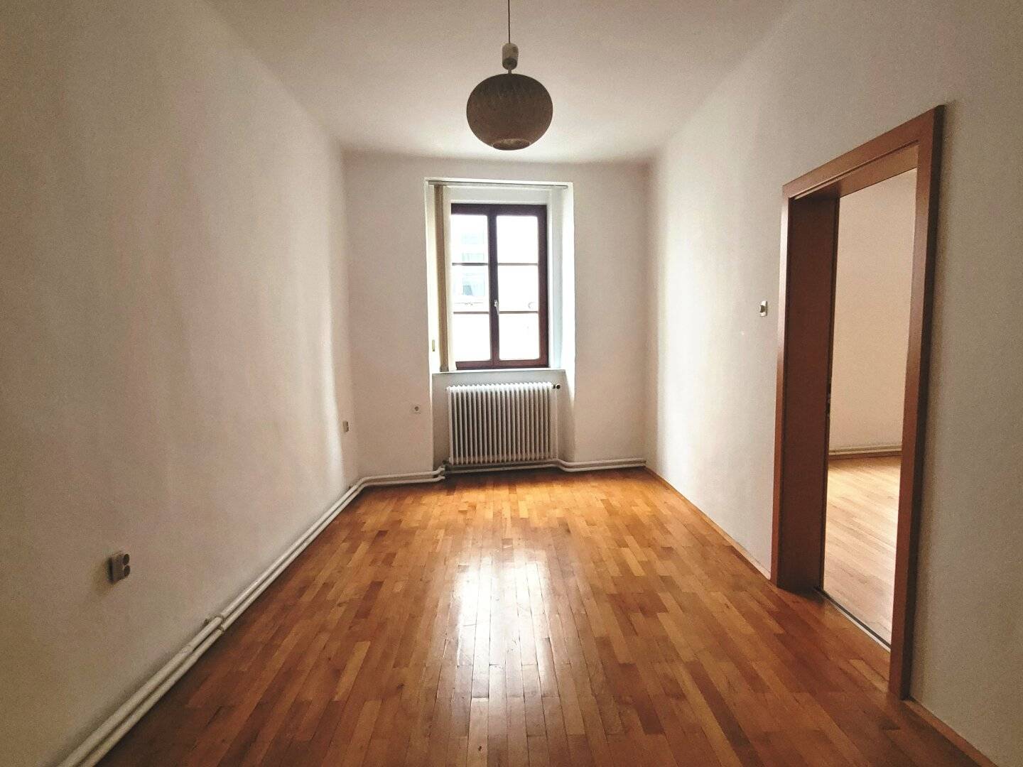Große Praxis oder Büro im Ybbser Altstadtzentrum zu vermieten