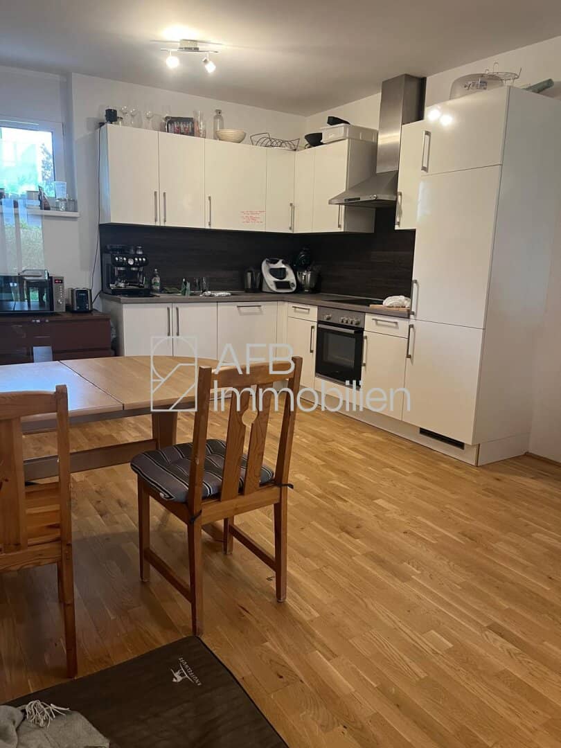 Schöne 2-Zimmer-Gartenwohnung in St. Peter mit Terrasse, Tiefgarage und Gartenanteil zu mieten