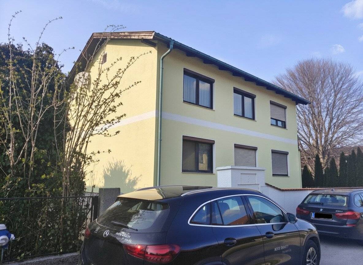 2 Wohneinheiten mit großem Garten und Nebengebäude in sonniger Lage