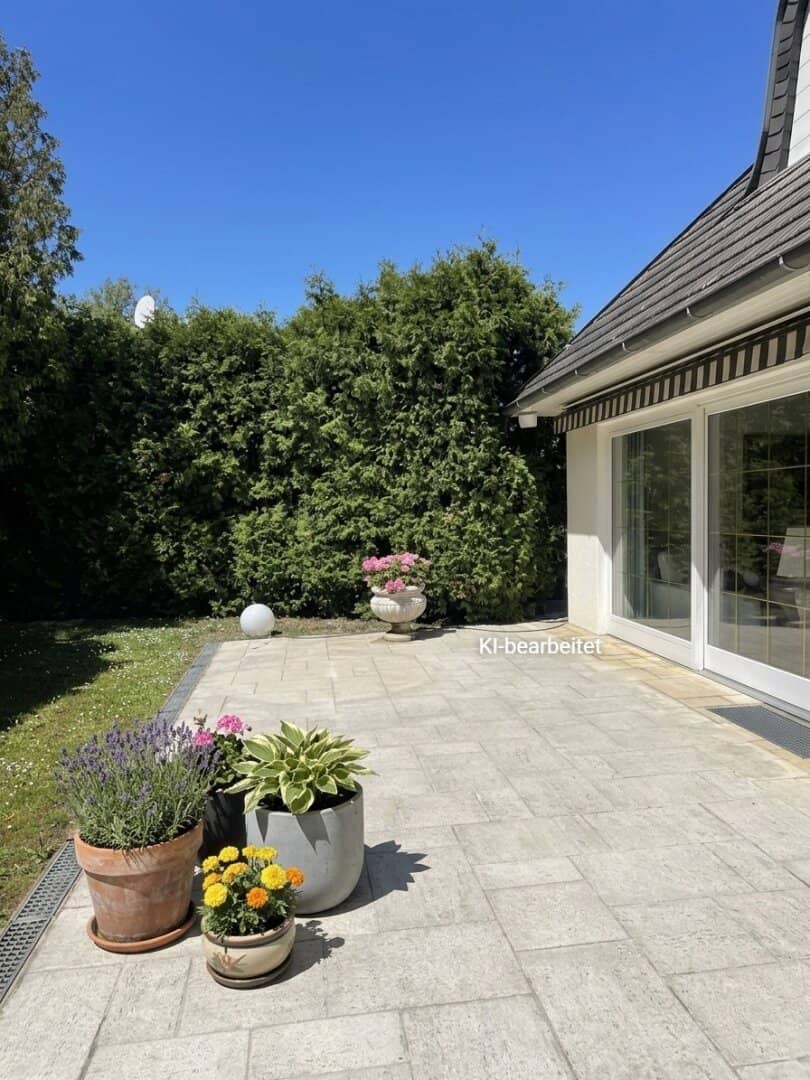 Attraktive Villa mit ca.150m² Wohnfläche, großem Garten, Biotop, Terrasse &amp; Garage in bester Lage Nähe Grinzing – Ihr Traumhaus!