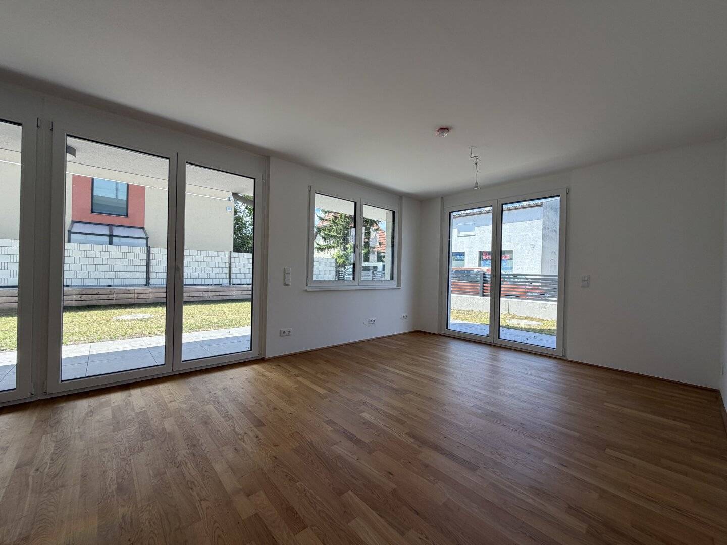 Erstbezug: 3-Zi Gartenwohnung mit Terrasse, Fußbodenheizung & Tiefgarage in 1230 Wien!