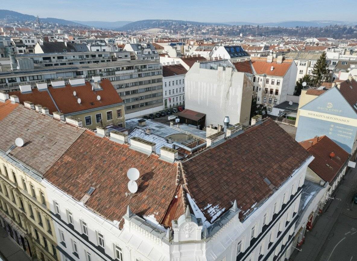 Rohdachboden im Stilzinshaus am Fuße des Wilhelminenbergs – ca. 400 m² zzgl. Freiflächen erzielbar - EUR 625/m2 Wohnfläche
