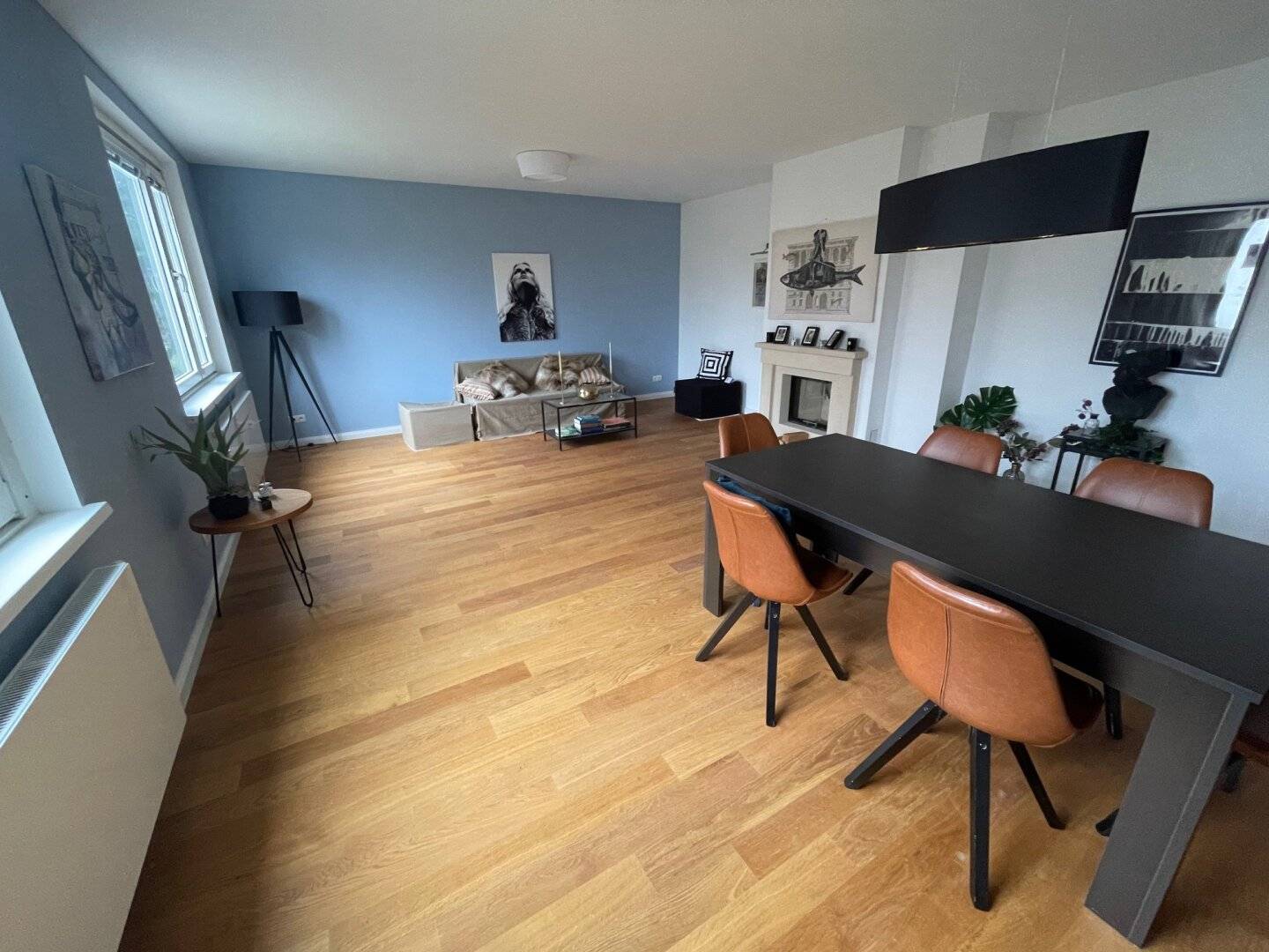Generalsanierte, charmante 2,5-Zimmer-Wohnung in ruhiger Lage, Nähe Neustift/Walde mit Doppelgarage – Ihr neues Zuhause wartet!