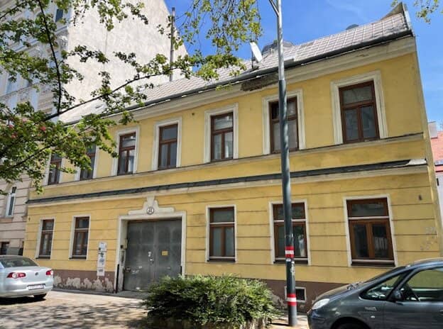 Bestandsfreies, Interessantes, bereits baugenehmigtes Wohn-Projekt in ruhiger Wohnstraße!