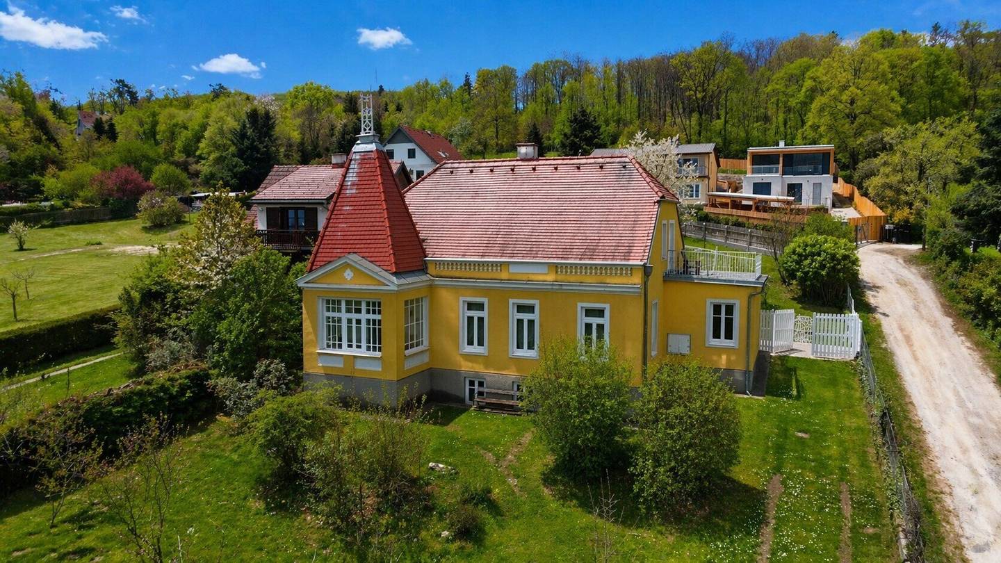 renovierte Villa in Bestlage von Bad Sauerbrunn – großzügiges Grundstück & ausbaufähiges Dachgeschoss